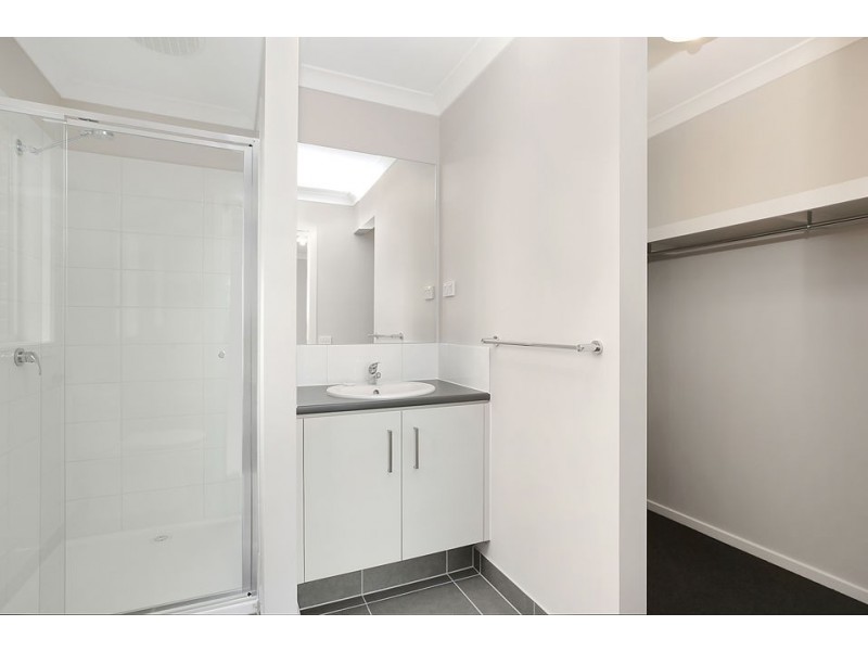 34 Imperial Drive, Colac VIC 3250