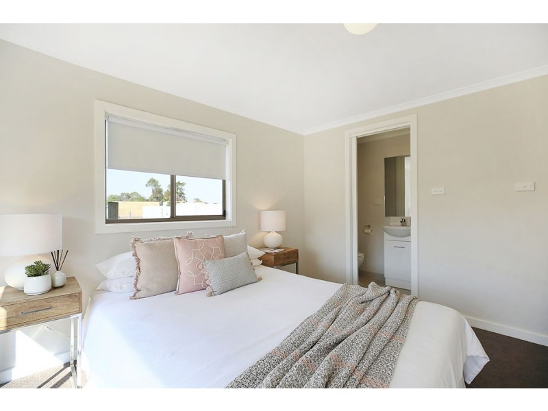 32 New Station St, Cressy VIC 3322