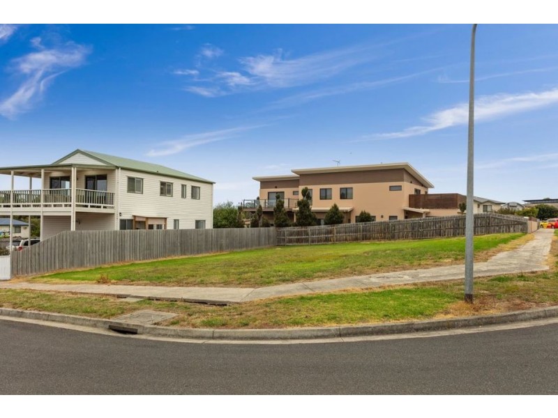 35 Scenic Drive, Apollo Bay VIC 3233