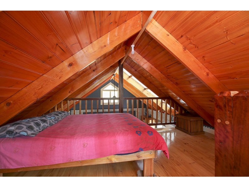 150 Everett Crescent, Barongarook West VIC 3249