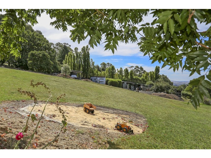 150 Everett Crescent, Barongarook West VIC 3249