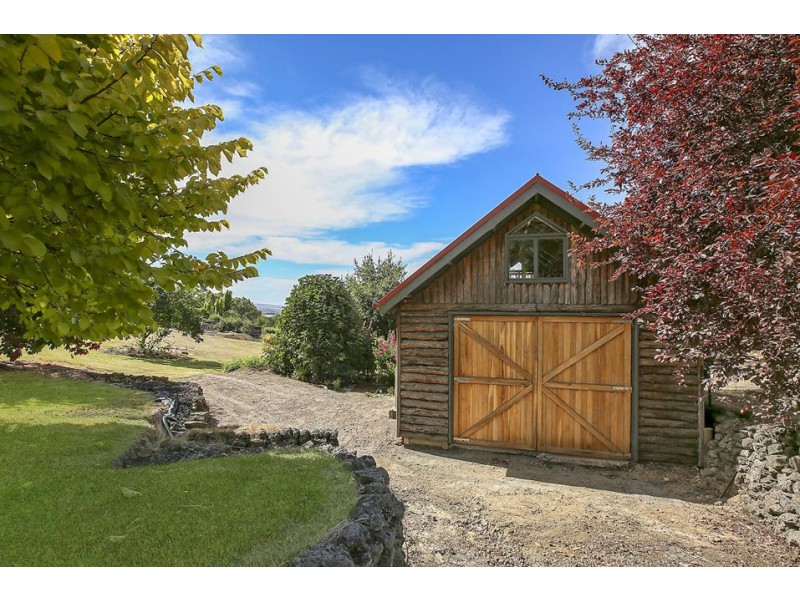 150 Everett Crescent, Barongarook West VIC 3249