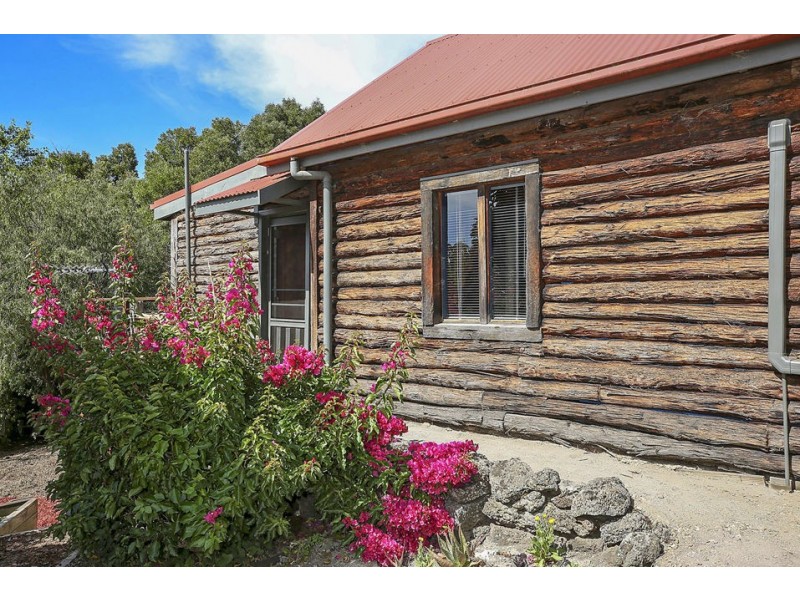 150 Everett Crescent, Barongarook West VIC 3249