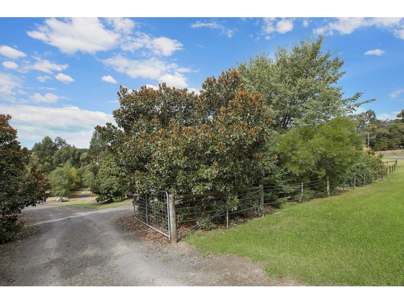 150 Everett Crescent, Barongarook West VIC 3249