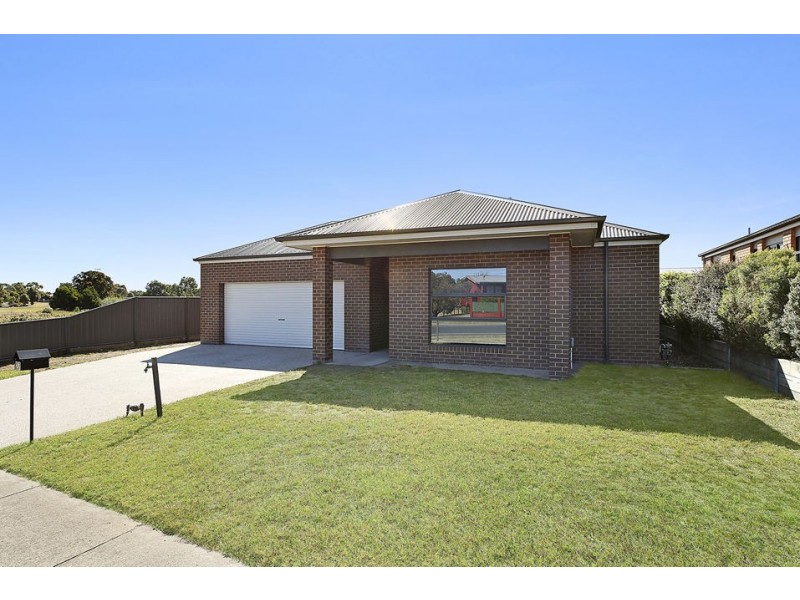27 Wilson Street, Colac VIC 3250