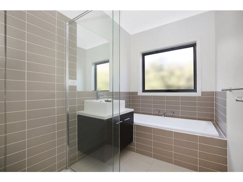 27 Wilson Street, Colac VIC 3250