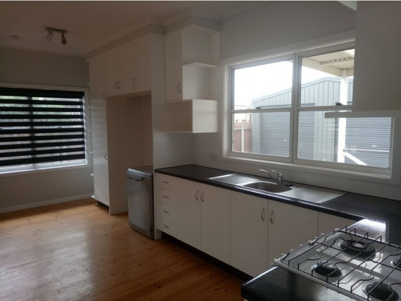90 Hart Street, Colac VIC 3250