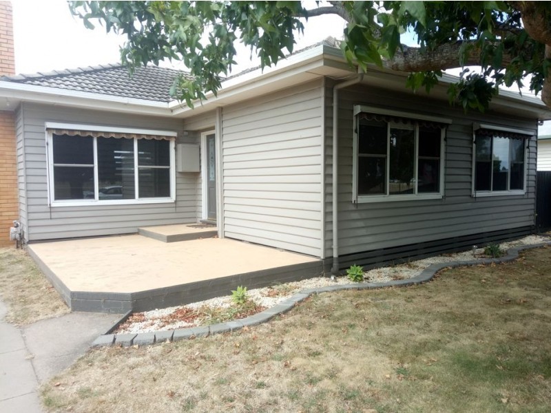 90 Hart Street, Colac VIC 3250