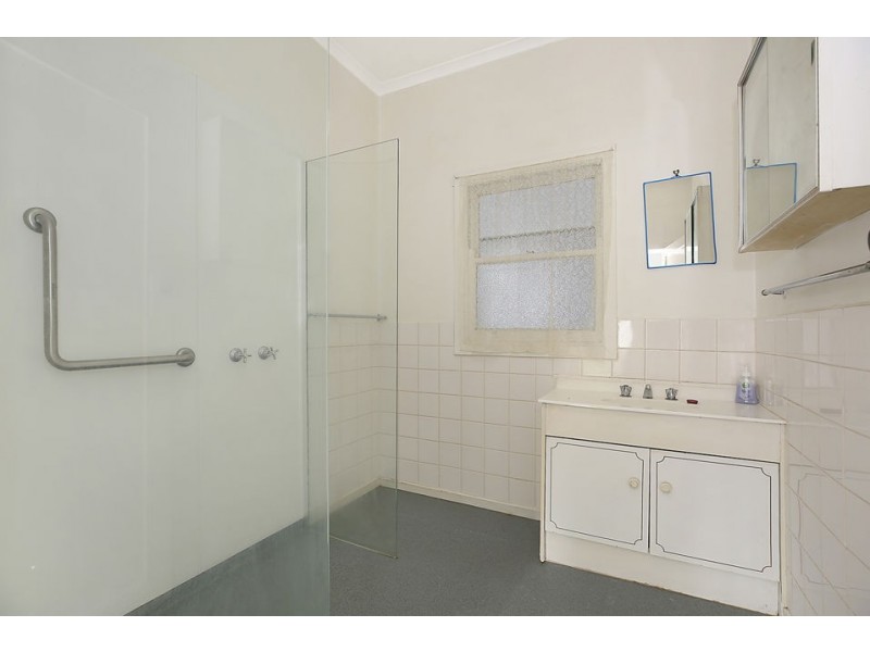 32 Alexander St, Colac VIC 3250