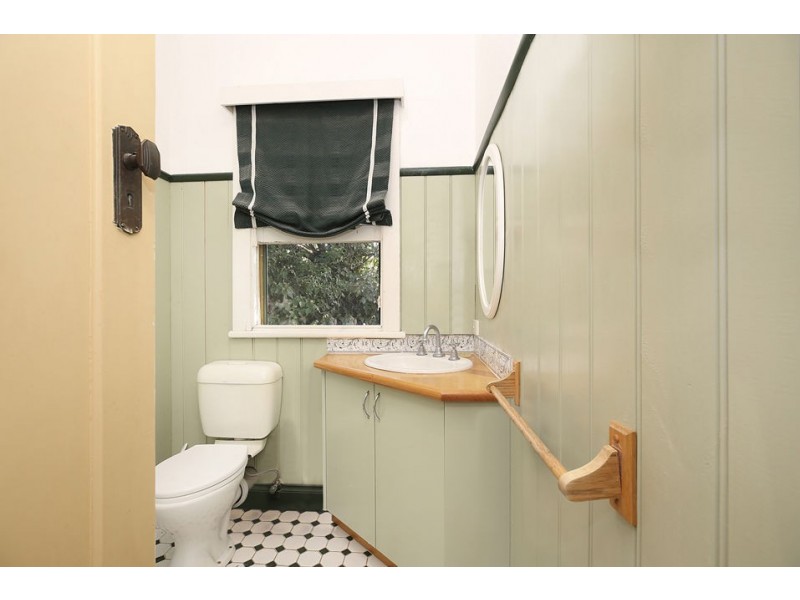 50 Wallace Street, Colac VIC 3250