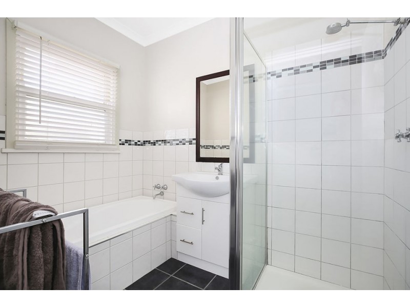 6 Adrian Street, Colac VIC 3250
