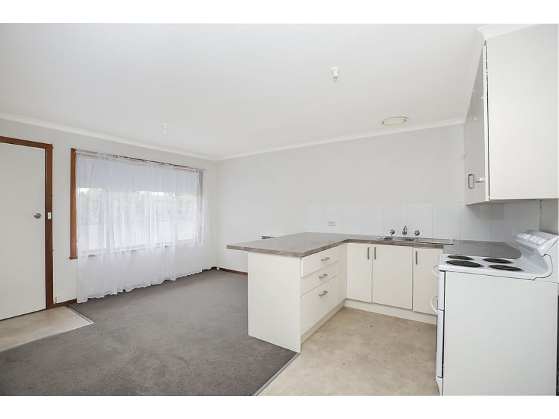 2/101 Hearn Street, Colac VIC 3250