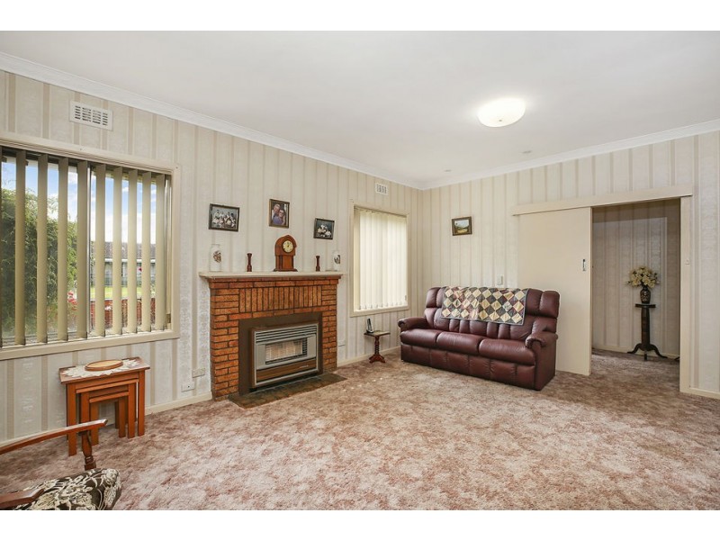 16 Sinclair Street, Colac VIC 3250