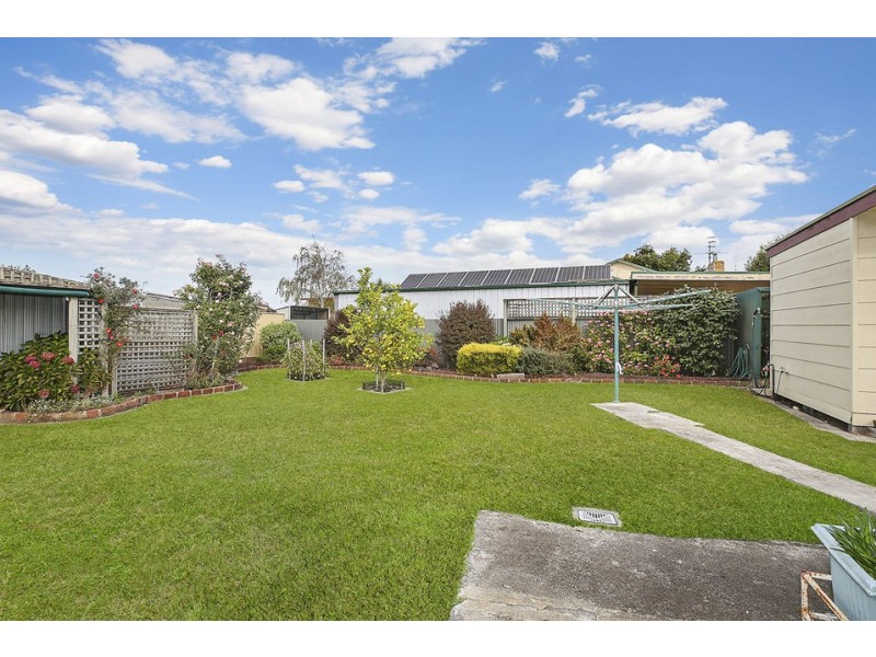 16 Sinclair Street, Colac VIC 3250