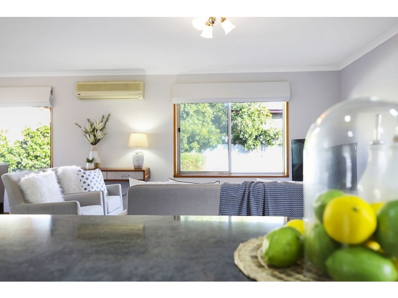2/49 Manifold Street, Colac VIC 3250