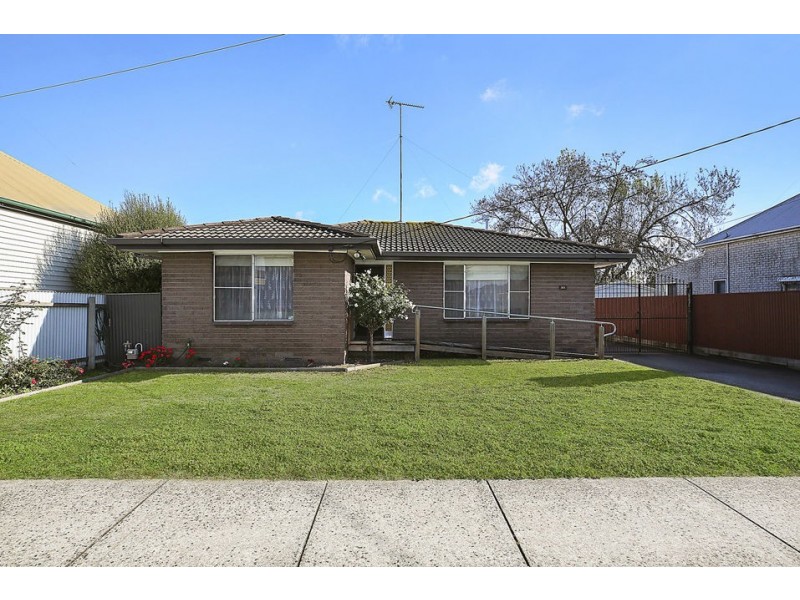 89 Armstrong Street, Colac VIC 3250