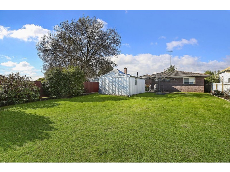 89 Armstrong Street, Colac VIC 3250