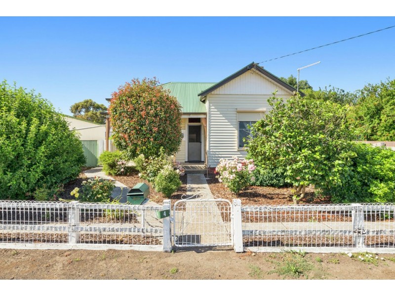 4 Lang St, Beeac VIC 3251