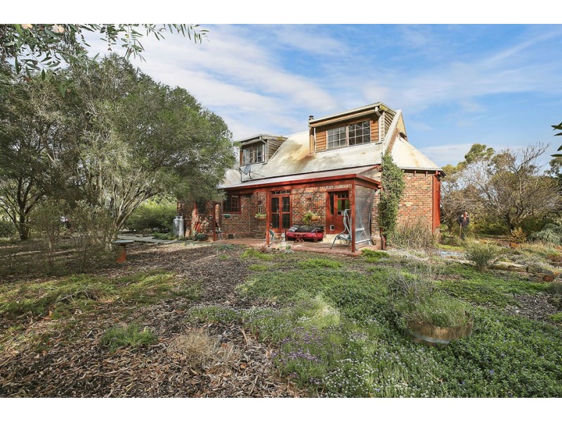 1865 Corangamite Lake Road, Dreeite VIC 3249