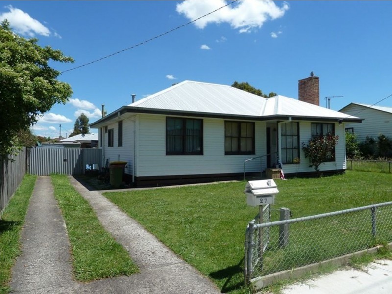 27 Lawrence Court, Colac VIC 3250