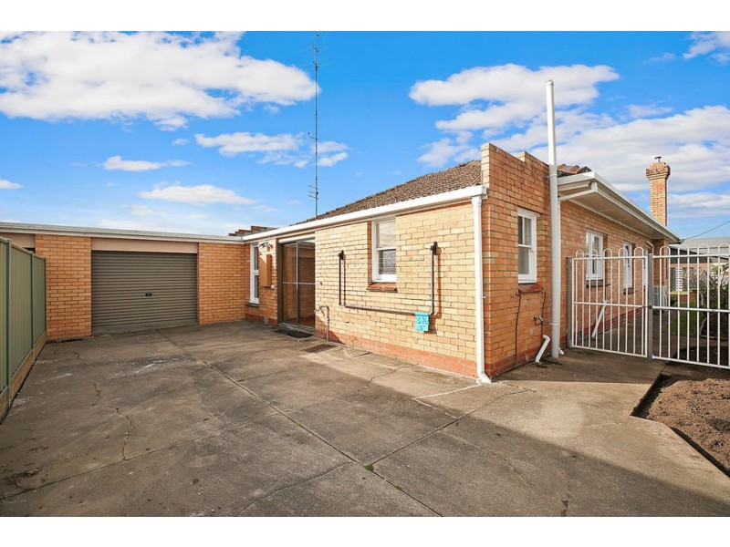 69 Hesse Street, Colac VIC 3250