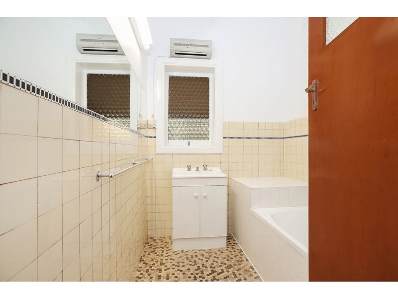 69 Hesse Street, Colac VIC 3250