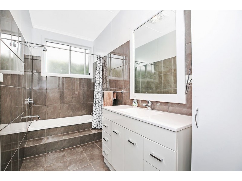 75 Gravesend Street, Colac VIC 3250