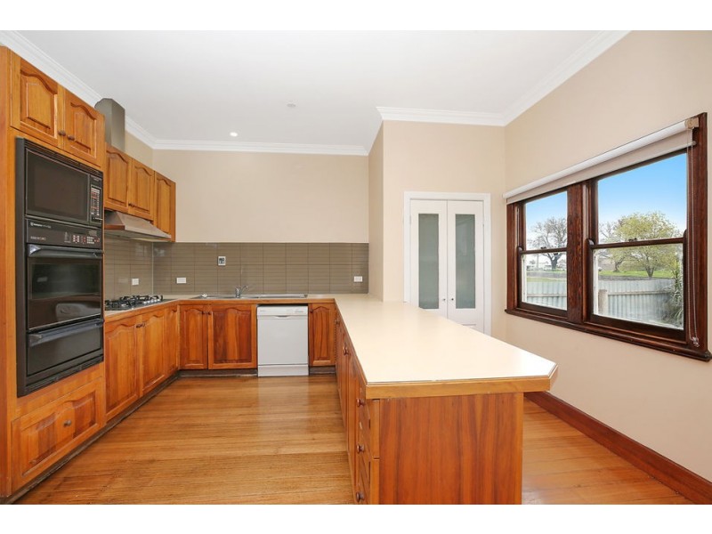 166 Wilson Street, Colac VIC 3250