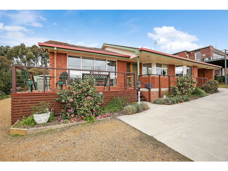 8 Tulloh Street, Elliminyt VIC 3250