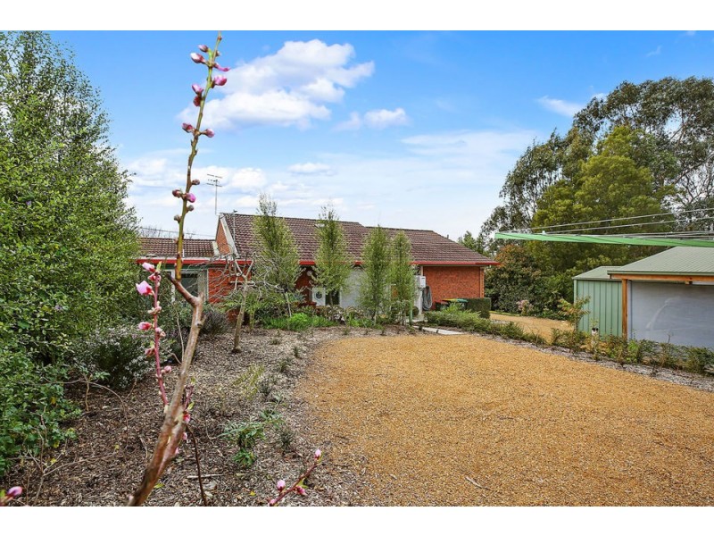8 Tulloh Street, Elliminyt VIC 3250