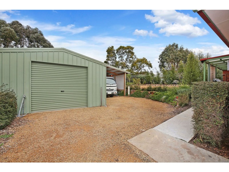 8 Tulloh Street, Elliminyt VIC 3250