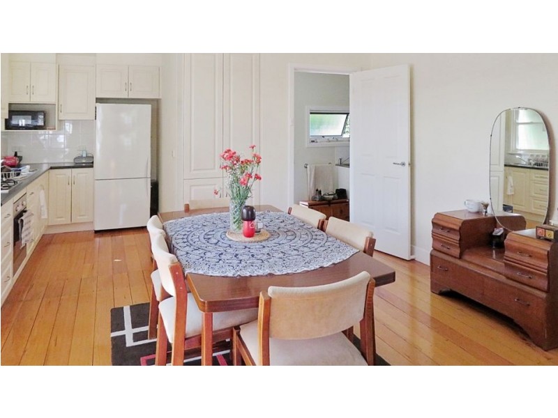 80 Armstrong Street, Colac VIC 3250