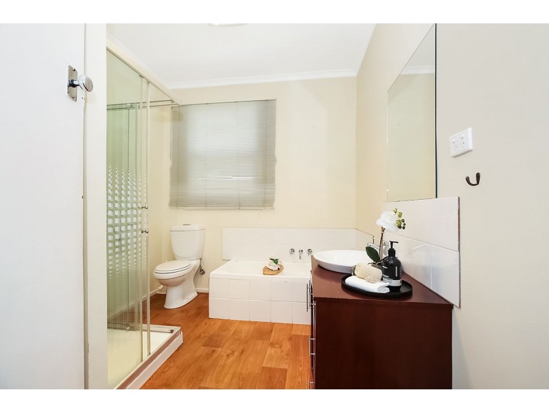 69 Jennings Street, Colac VIC 3250