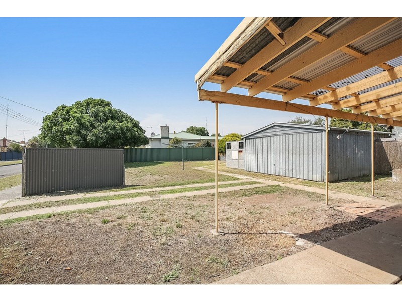 69 Jennings Street, Colac VIC 3250