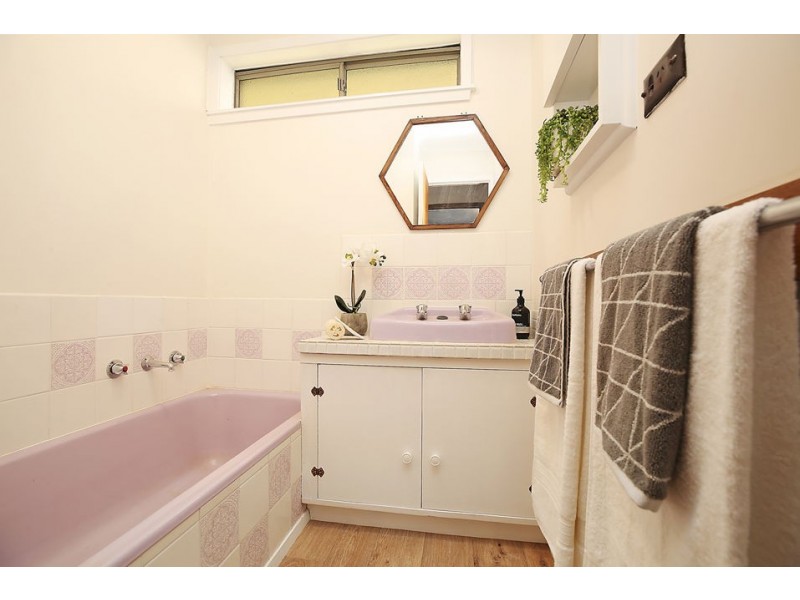 31 Sinclair Street, Colac VIC 3250