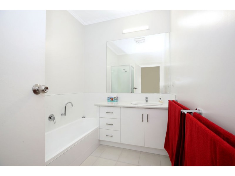 16 Marks Street, Colac VIC 3250