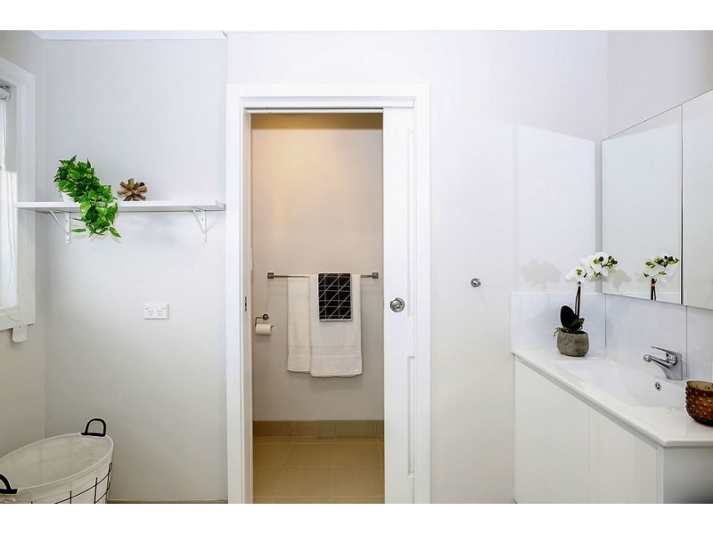 2/1 Nelson Street, Colac VIC 3250