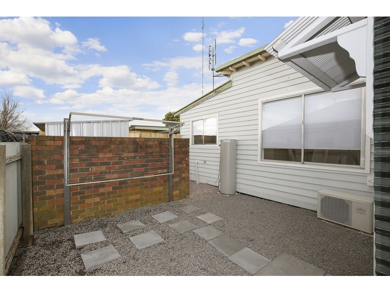 2/1 Nelson Street, Colac VIC 3250