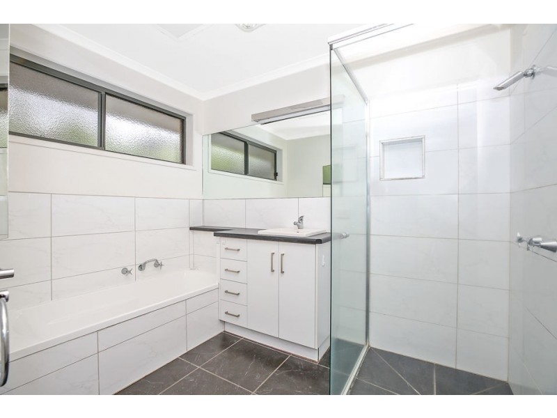 22 The Esplanade, Colac VIC 3250