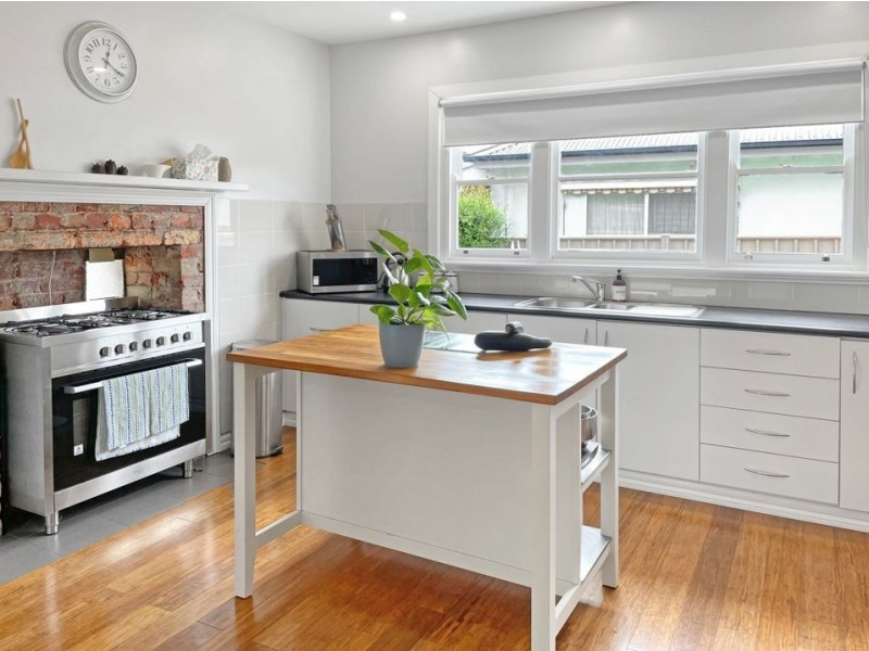 15 Wynne Street, Colac VIC 3250