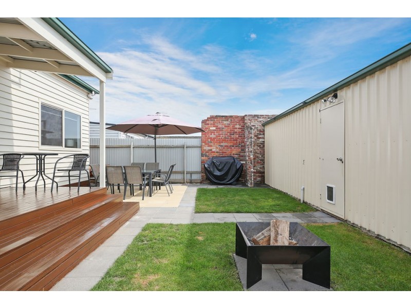 23 Wynne Street, Colac VIC 3250