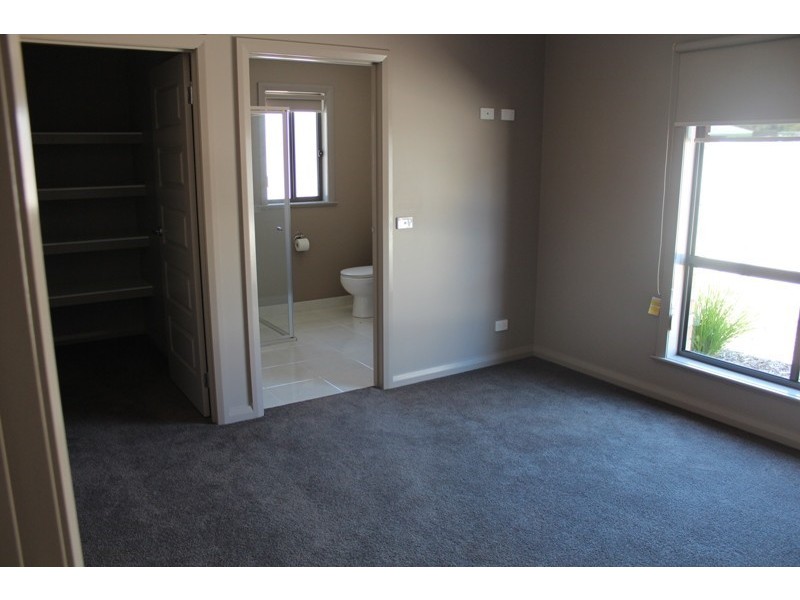 2/6 Polwarth Street, Colac VIC 3250