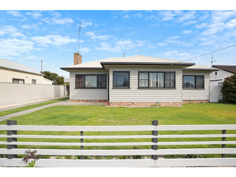 16 Marks St, Colac VIC 3250