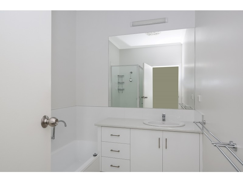 16 Marks St, Colac VIC 3250
