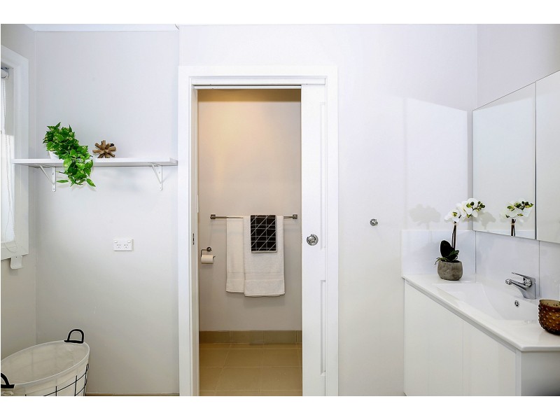 2/1 Nelson Street, Colac VIC 3250