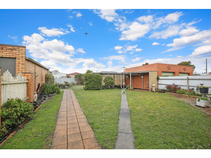 72 Campbell St, Colac VIC 3250