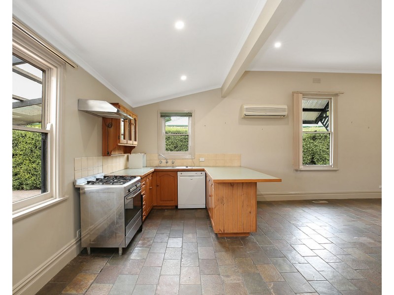 46 Skene St, Colac VIC 3250