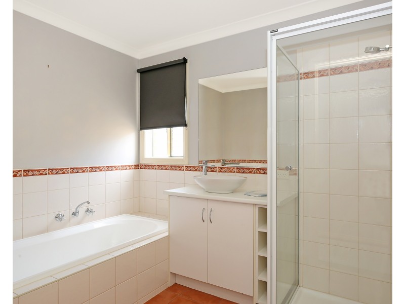 4 Garden Cl, Elliminyt VIC 3250