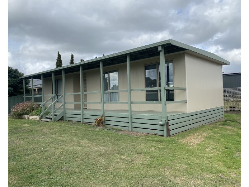 16 Coads Ln, Colac VIC 3250