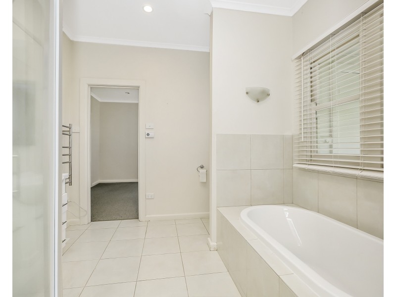 20 Alexander Street, Colac VIC 3250